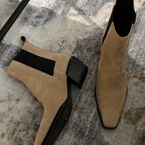 Rag & Bone Suede Chelsea Ankle Boots in Taupe - All Leather